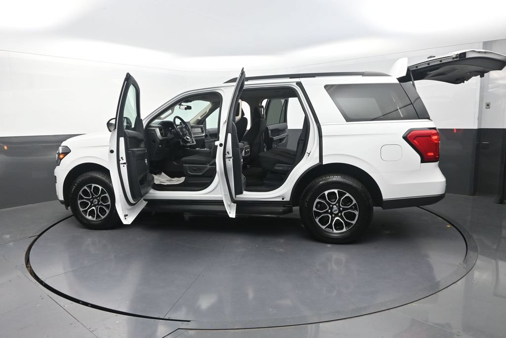 Used 2022 Ford Expedition XL AWD/4WD image 34