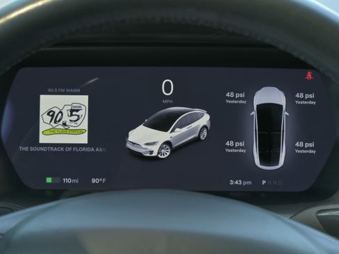 Used 2020 Tesla Model X Long Range AWD/4WD image 24