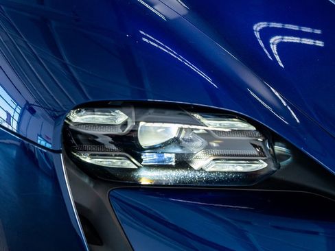 Used 2021 Porsche Taycan 4S image 19