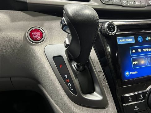 Used 2016 Honda Odyssey Touring image 29