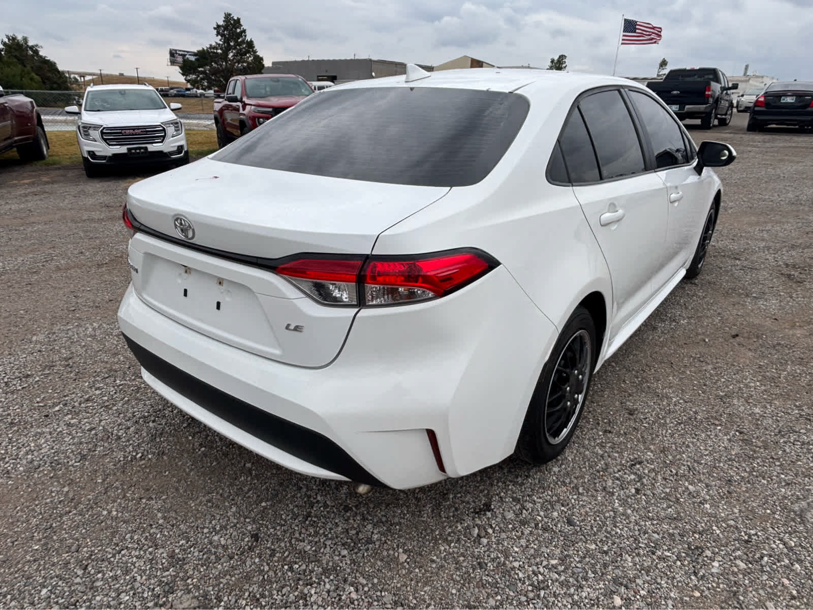 Used 2021 Toyota Corolla LE FWD image 8