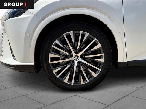 Used 2025 Lexus RX 350 Premium Plus w/ Convenience Package FWD image 8