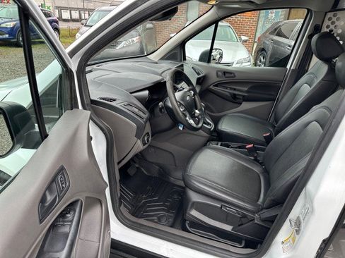 Used 2019 Ford Transit Connect XL w/ Driver-Assist Package image 14