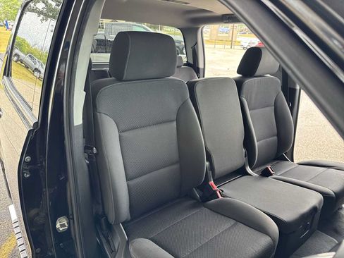 Used 2018 Chevrolet Silverado 1500 LT w/ All Star Edition AWD/4WD image 23