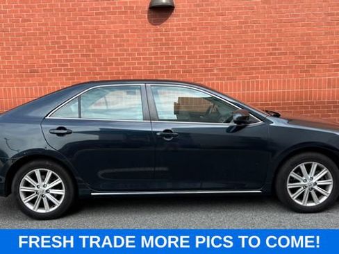 Used 2012 Toyota Camry XLE FWD image 1