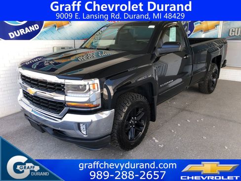 Used 2017 Chevrolet Silverado 1500 LT w/ LT Convenience Package AWD/4WD image 1