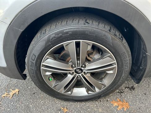 Used 2015 Hyundai Santa Fe GLS w/ Option Group 03 image 10