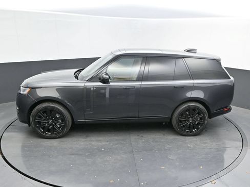 Used 2025 Land Rover Range Rover SE AWD/4WD image 34