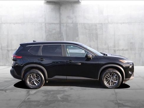 Certified 2023 Nissan Rogue S image 5