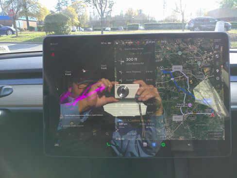 Used 2022 Tesla Model 3 image 23