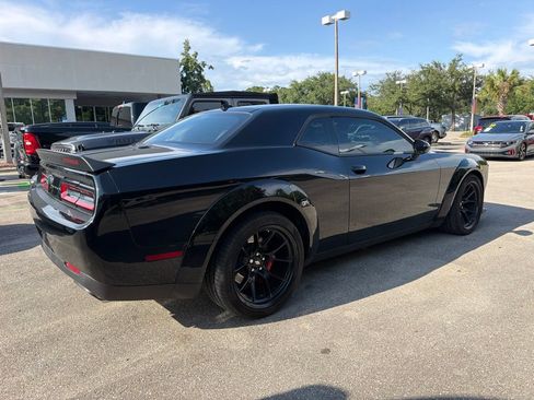 Used 2023 Dodge Challenger R/T Scat Pack RWD image 5
