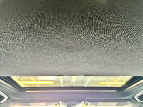 Used 2018 Toyota RAV4 SE AWD/4WD image 25