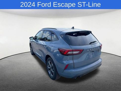 Used 2024 Ford Escape ST-Line w/ Tech Pack #1 AWD/4WD image 4