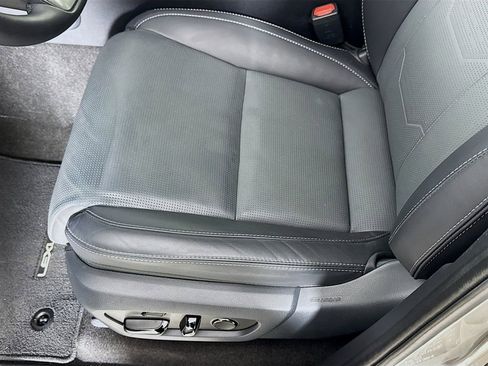 Used 2025 Lexus GX 550 image 20