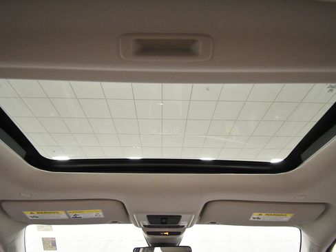 Certified 2024 Honda HR-V EX-L image 16