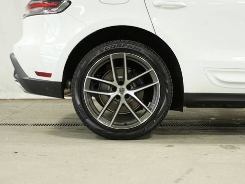 New 2026 Porsche Macan image 39