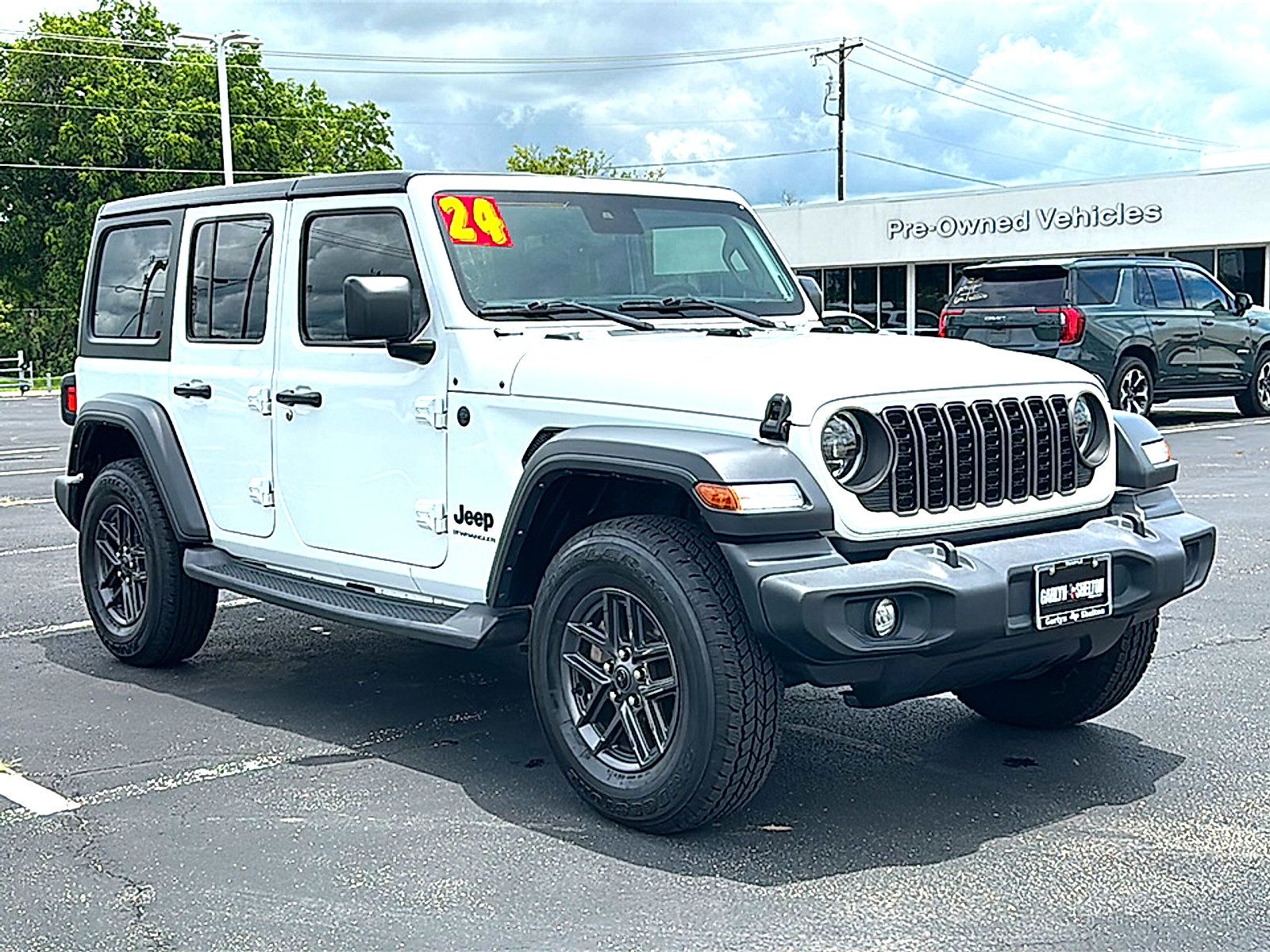 Used 2024 Jeep Wrangler Unlimited Sport AWD/4WD image 10