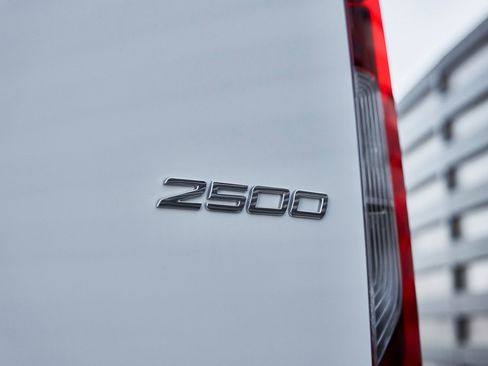 Used 2019 Mercedes-Benz Sprinter 144 image 14