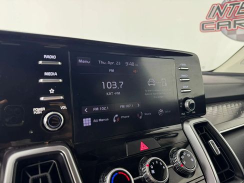 Used 2023 Kia Sorento LX AWD/4WD image 18