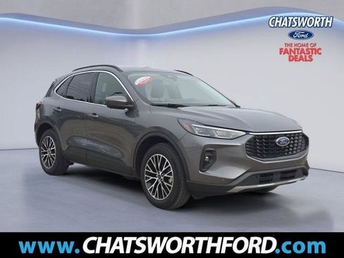 Certified 2025 Ford Escape SE w/ PHEV Premium Package FWD image 1