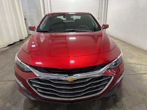 Used 2024 Chevrolet Malibu LT image 2