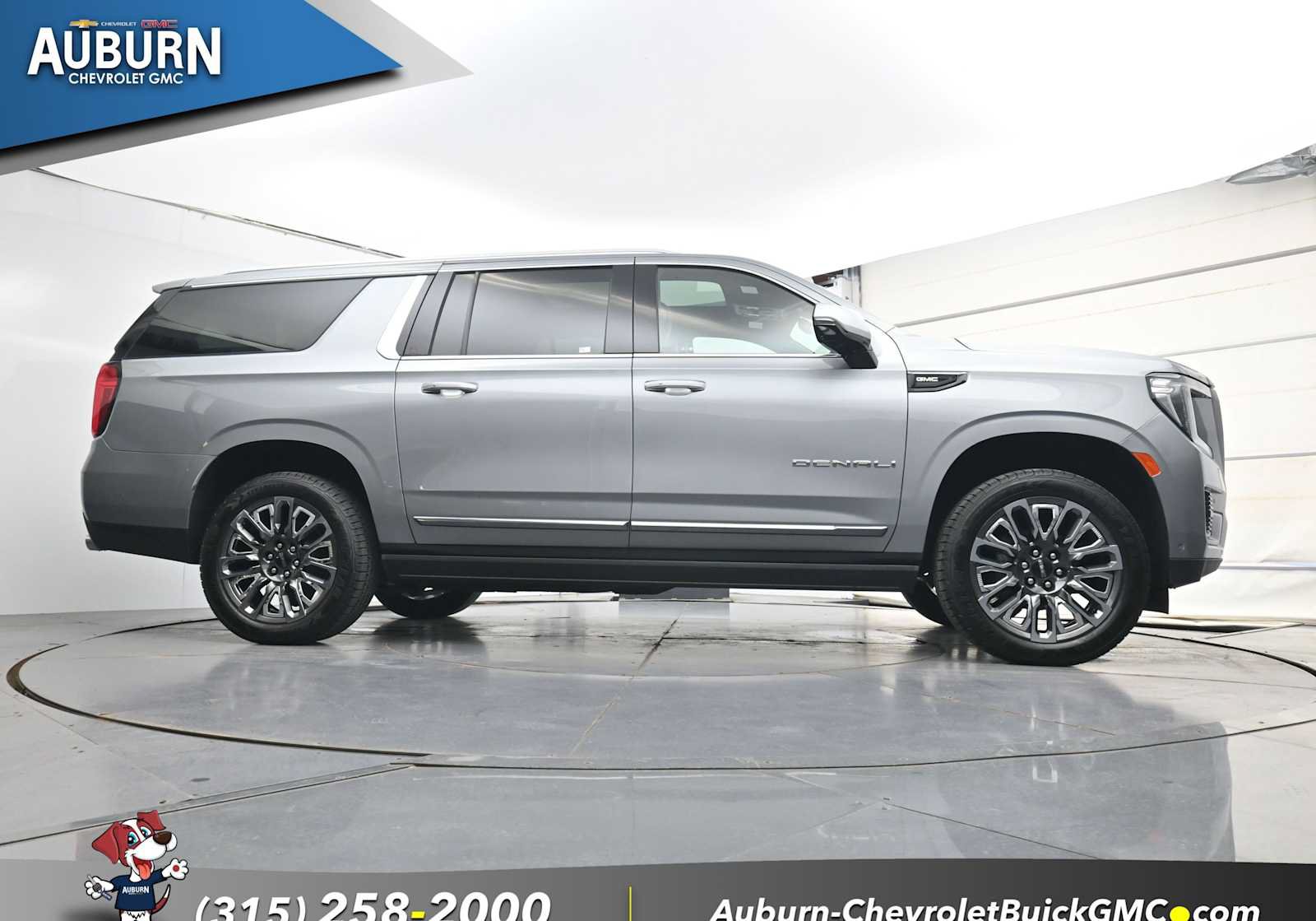 Used 2023 GMC Yukon XL Denali Ultimate AWD/4WD image 27