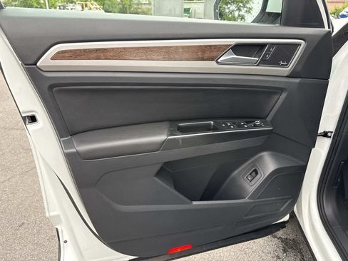 Used 2019 Volkswagen Atlas SEL Premium AWD/4WD image 9