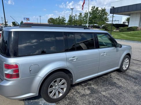 Used 2012 Ford Flex SE FWD image 11