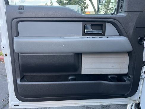 Used 2013 Ford F150 XLT w/ Luxury Equipment Group image 28