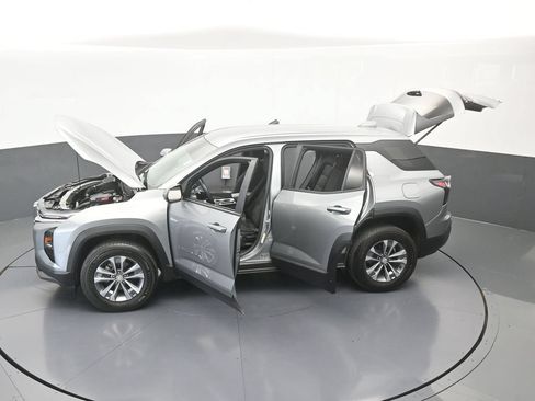 Used 2026 Chevrolet Equinox LT FWD image 62