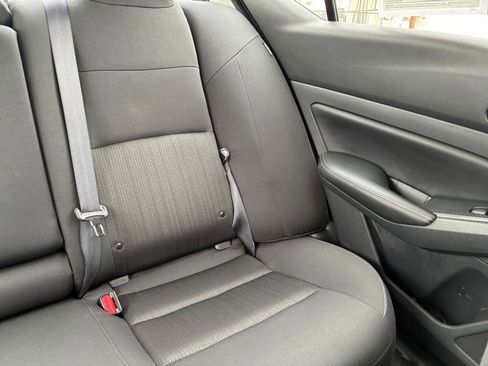 Used 2025 Nissan Altima 2.5 SV image 32