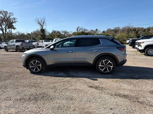 New 2026 Chevrolet Equinox EV LT image 7