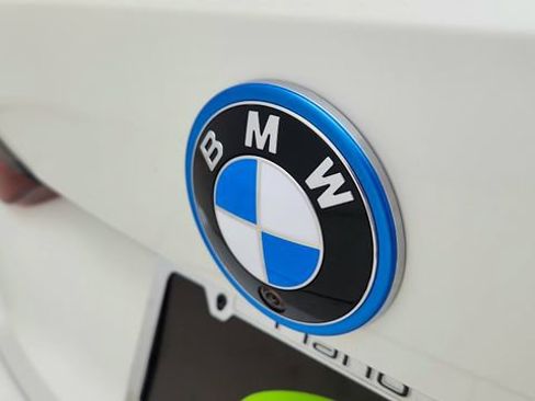 Used 2025 BMW i4 xDrive40i w/ Premium Package image 16