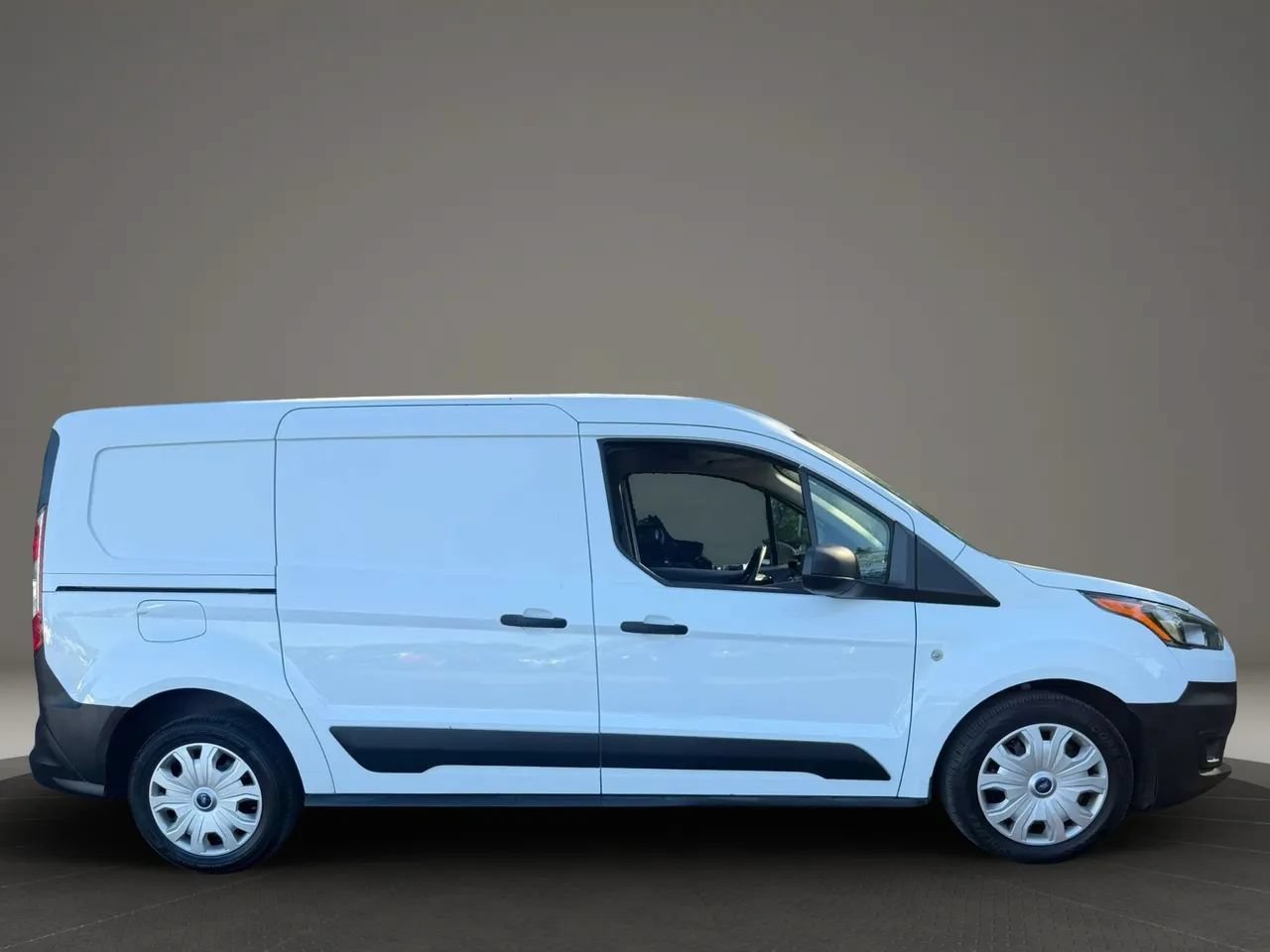 Used 2022 Ford Transit Connect XL FWD image 4