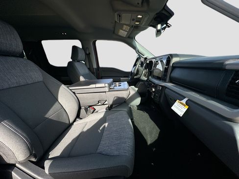 New 2026 Ford F250 4x4 Crew Cab Super Duty image 23