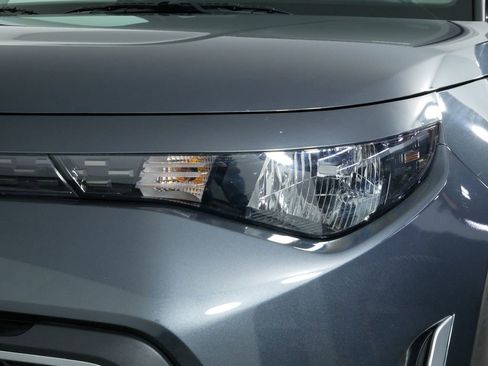 Certified 2025 Kia Soul LX image 14