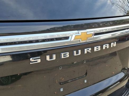 Used 2021 Chevrolet Suburban High Country w/ Premium Package image 39