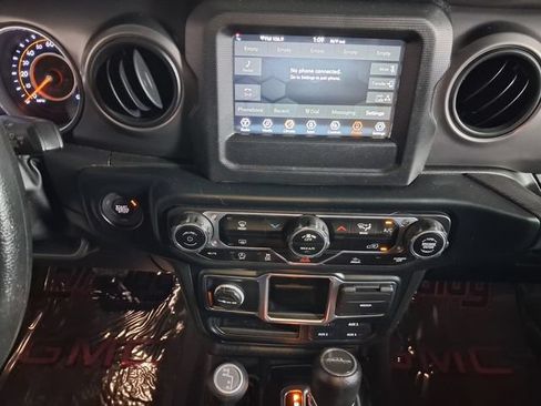 Used 2023 Jeep Gladiator Sport w/ Off Road Group AWD/4WD image 20