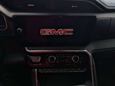 Used 2024 GMC Sierra 1500 Denali w/ Technology Package image 25