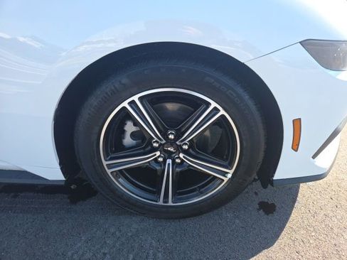 Certified 2025 Ford Mustang Premium image 4