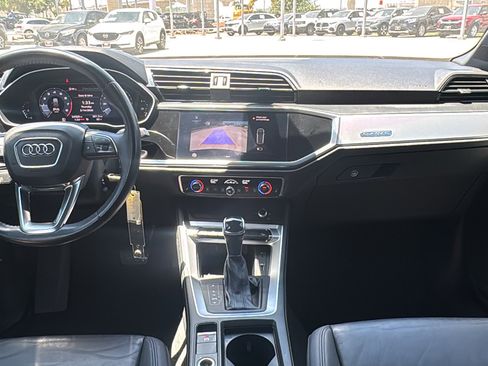 Used 2020 Audi Q3 2.0T Premium AWD/4WD image 17