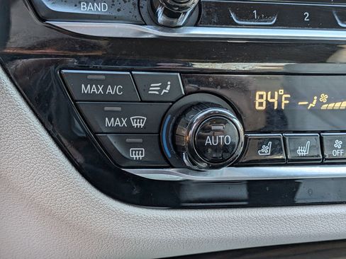 Used 2023 BMW 540i xDrive w/ Executive Package image 33