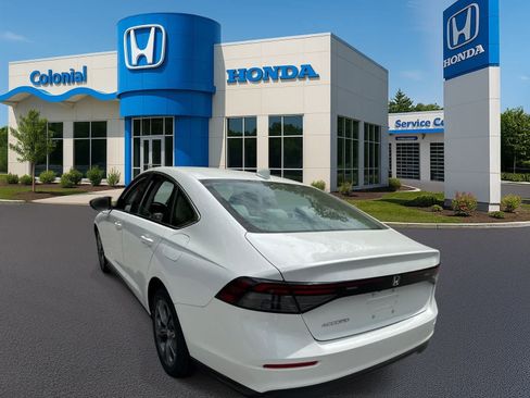 Used 2024 Honda Accord EX image 4