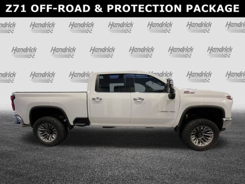 Used 2024 Chevrolet Silverado 2500 LTZ w/ LTZ Convenience Package image 10