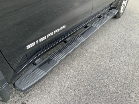 Used 2019 GMC Sierra 1500 SLT w/ SLT Convenience Package AWD/4WD image 18