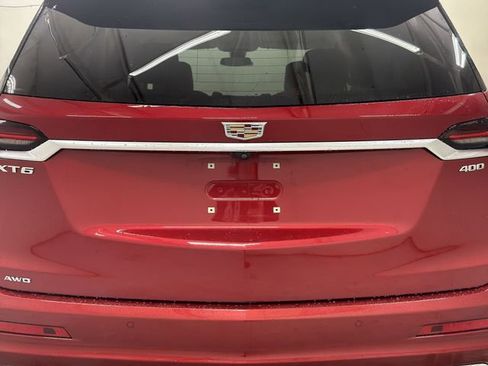 Certified 2024 Cadillac XT6 Premium Luxury image 18