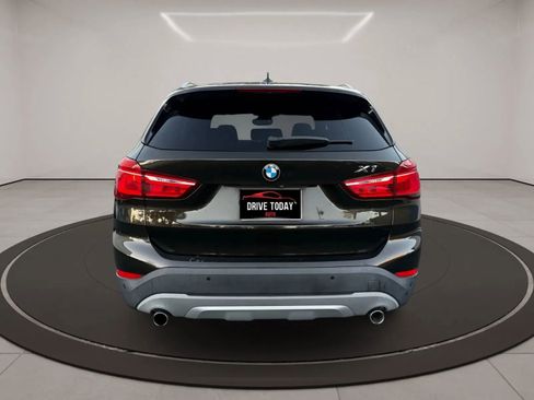 Used 2017 BMW X1 xDrive28i image 4