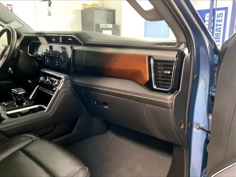 Used 2024 GMC Sierra 1500 Denali w/ Denali Reserve Package AWD/4WD image 13