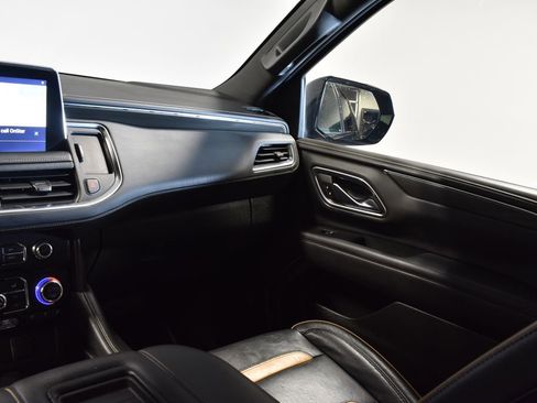 Used 2021 GMC Yukon XL AT4 w/ AT4 Premium Plus Package image 18