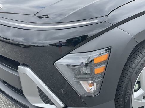 New 2026 Hyundai Kona SE FWD image 9